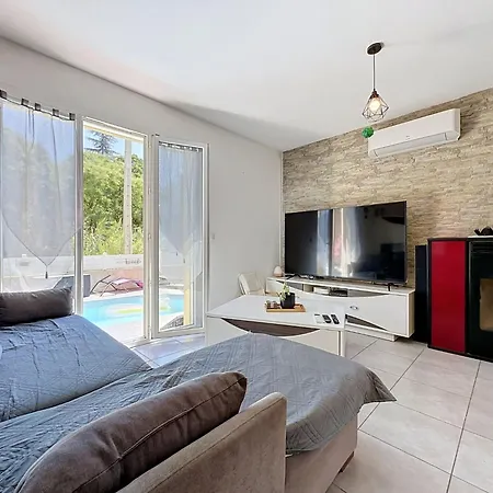 Des Amoureux By Interhome * Saint-Géniès-de-Malgoirès