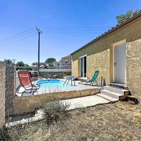 Des Amoureux By Interhome Nyaraló Saint-Géniès-de-Malgoirès